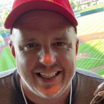 Profile picture of Dustin Holden